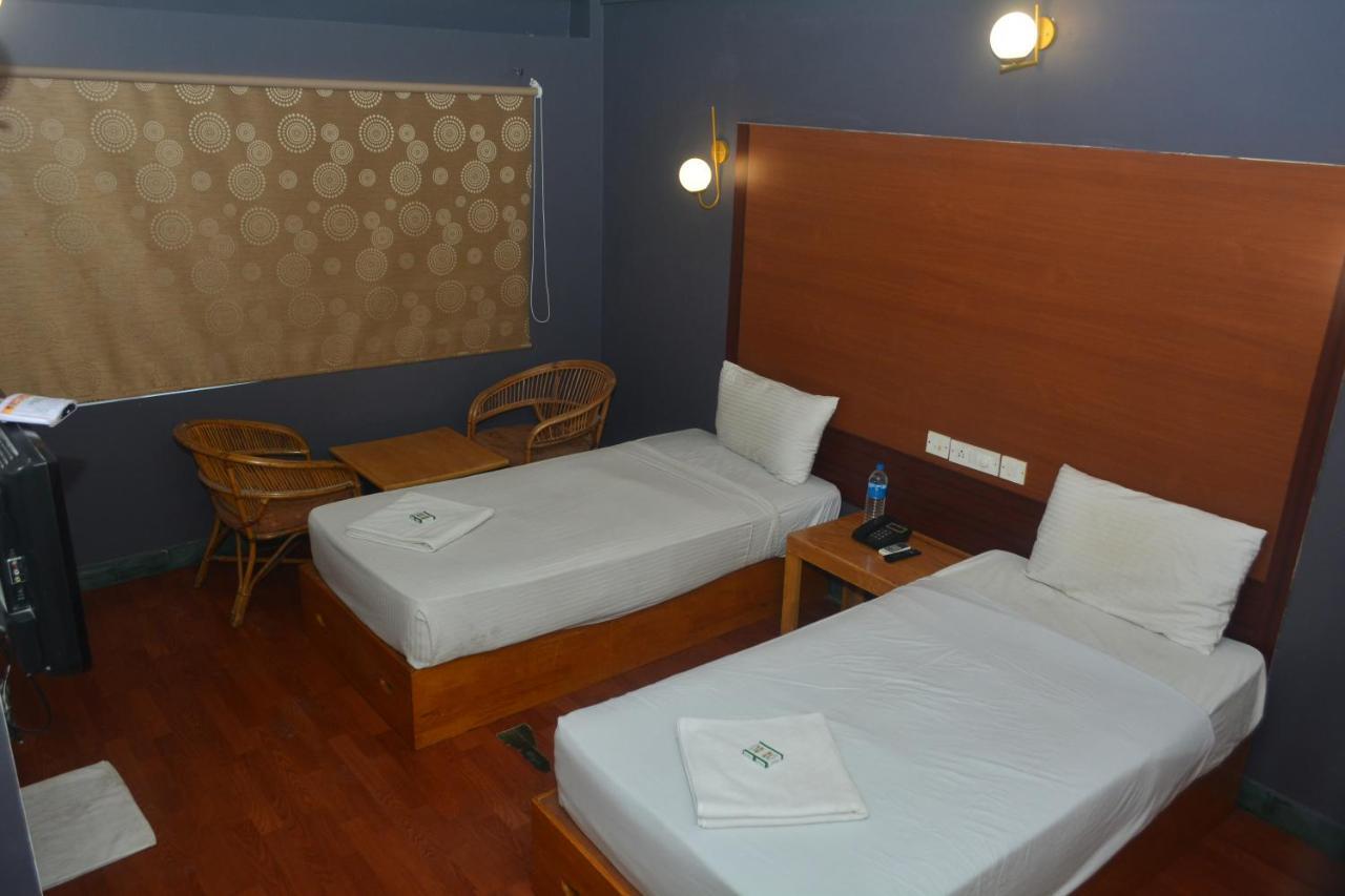 Dejavu Hotel Coimbatore Exterior photo