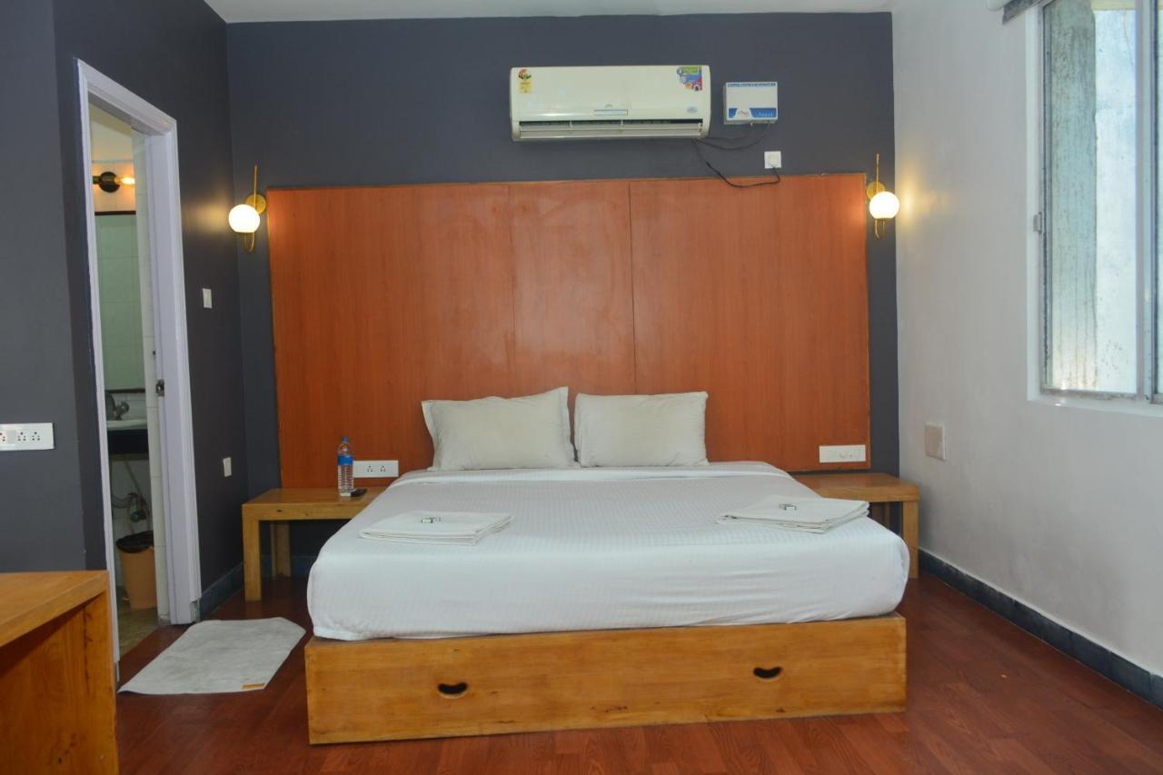 Dejavu Hotel Coimbatore Exterior photo